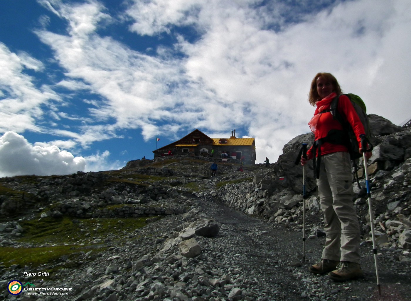 31 Rif. Quinto Alpini (2877 m).JPG